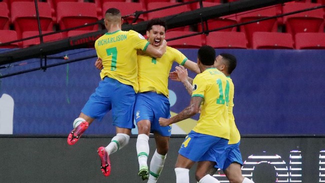 Timnas Brasil dan timnas Kolombia berhasil meraih kemenangan. Berikut klasemen Grup B Copa America 2021.