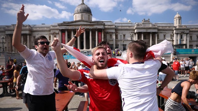 FOTO: Inggris Pecah Telur di Laga Pertama Euro