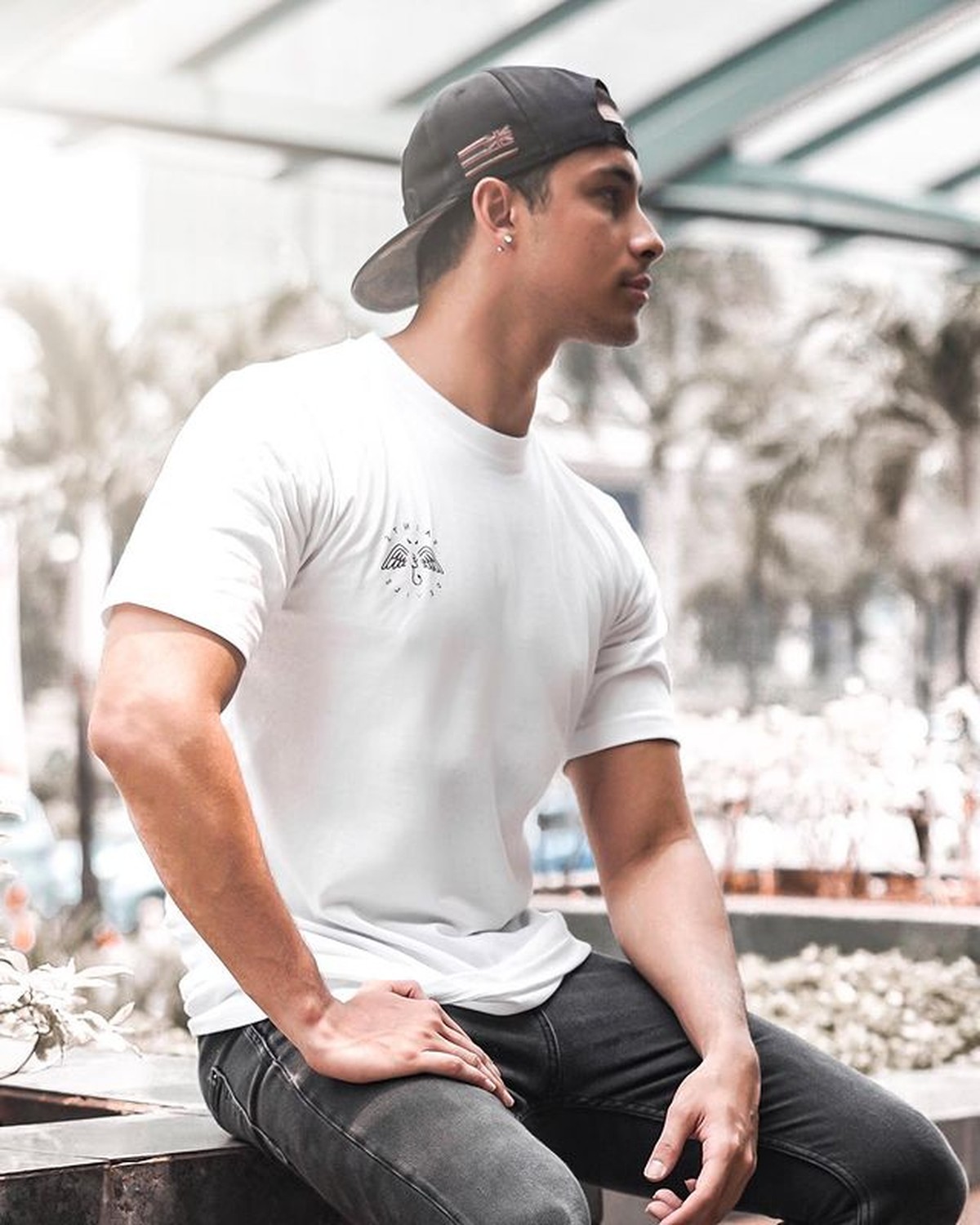 Rachel Vennya dikabarkan tengah dekat dengan seorang pria bernama Salim Nauderer bahkan telah liburan bareng&period; Yuk kita intip sosoknya&excl;