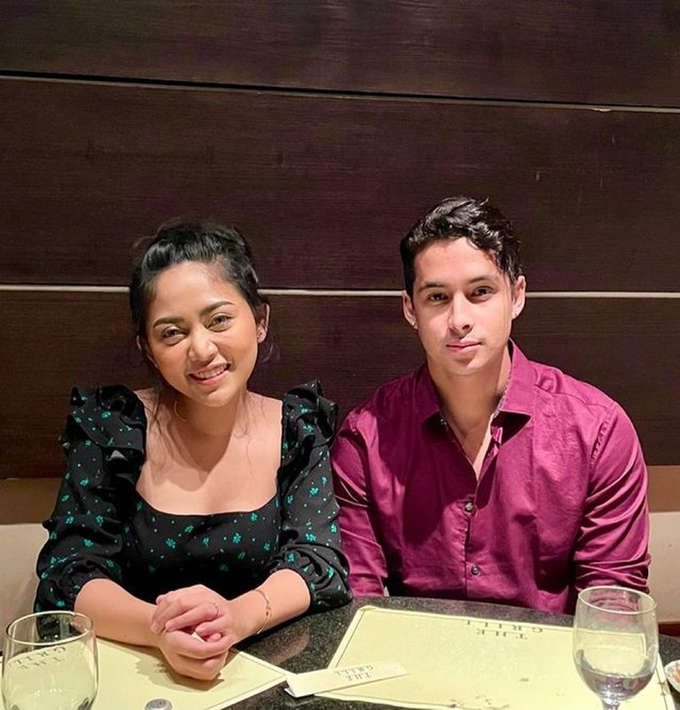 Sosok Salim Nauderer, Pria yang Liburan dengan Rachel Vennya ke Dubai Rachel Vennya dikabarkan tengah dekat dengan seorang pria bernama Salim Nauderer bahkan telah liburan bareng. Yuk kita intip sosoknya!