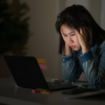 img-title Merasa Tertekan? Teknik De-Stressing Ini Bantu Menenangkanmu