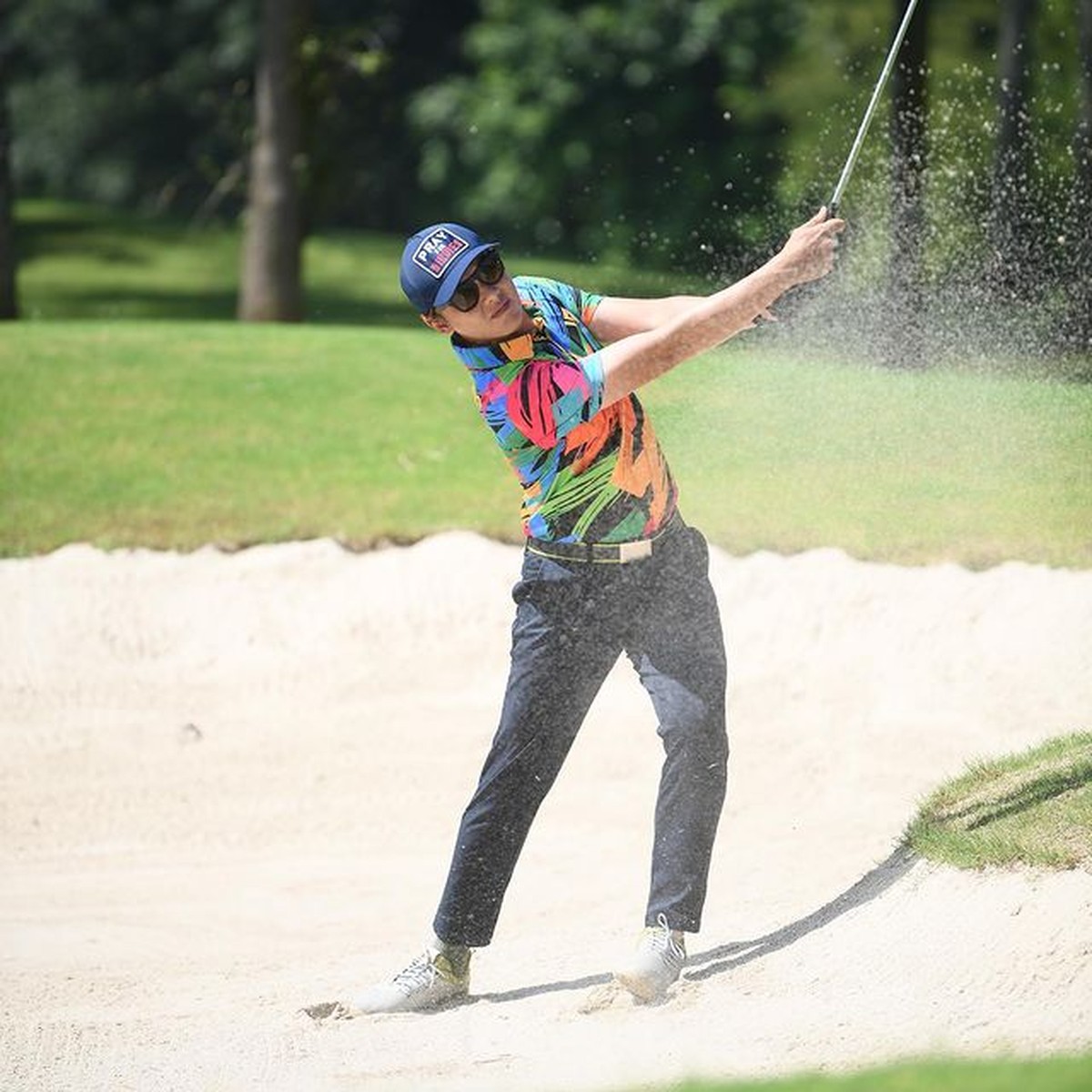 Olahraga Golf tampaknya sedang tren di kalangan selebriti Tanah Air&period; Yuk kita intip gaya siapa yang paling kece saat main golf&excl;