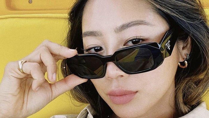 YSL Touche Eclat Brightening Pen, Highlighter Favorit Aimee Song yang Life-Changing