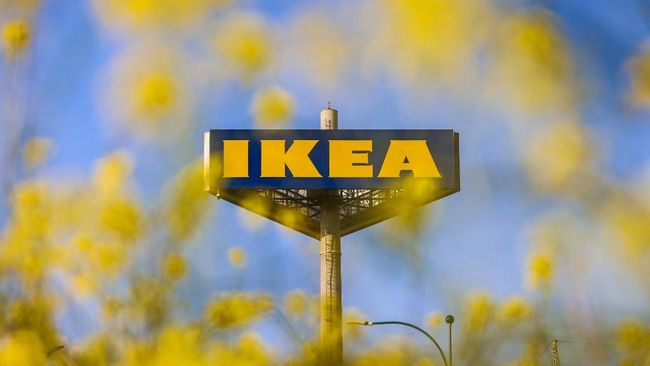 Sejumlah brand asal Swedia termasuk IKEA diboikot sebagai bentuk protes atas tindakan pembakaran Al Quran di negara tersebut.