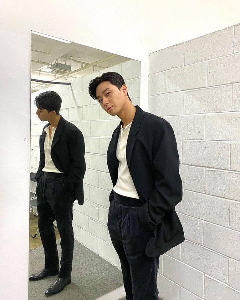 Pesona Park Seo Joon Park Seo Joon dikonfirmasi akan membintangi 'Captain Marvel 2'. Yuk kita intip pesona Park Seo Joon!