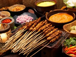 5 Sate Ayam Blora dengan Kuah Kuning Bisa Dinikmati di Sini