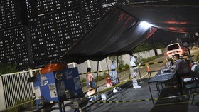 FOTO : Covid Naik, RS Wisma Atlet Kemayoran Nyaris Penuh