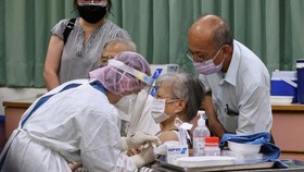 Diadang China, Taiwan Dapat 10 Juta Pfizer via Foxconn-TSMC