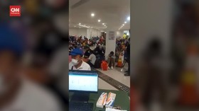 VIDEO: Viral Antrean Pasien Membeludak di Wisma Atlet