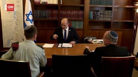 VIDEO: Naftali Bennett Perdana Bekerja di Kantor PM Israel