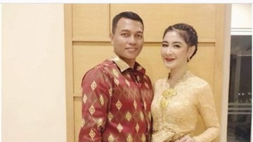 TAK PERNAH MINTA BARANG MEWAH PADA SUAMI