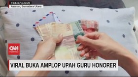 VIDEO: Viral Buka Amplop Upah Guru Honorer