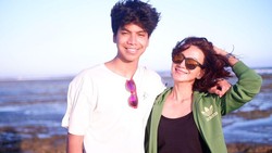 Tubuh Sixpack Anak Keduanya Curi Perhatian, Ini Kata Wanda Hamidah