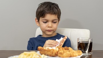 ULTRA-PROCESSED FOOD KURANG SEHAT