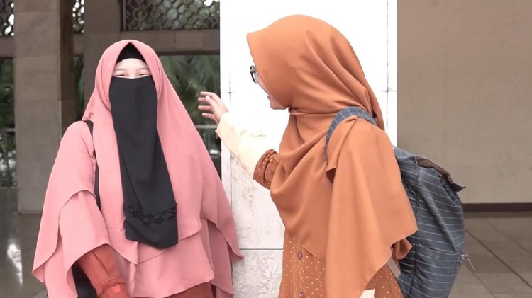 Ashalina, Wanita yang Mualaf di Jepang Ashalina, Wanita yang Mualaf di Jepang