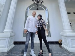 Viral Bikin Haru, Menantu Idaman Berikan Hadiah Rumah dan Mobil untuk Mertua