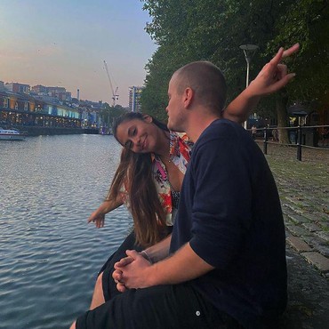 Bikin Baper, Intip Foto Valerie Thomas Mesra dengan Pacar Bule