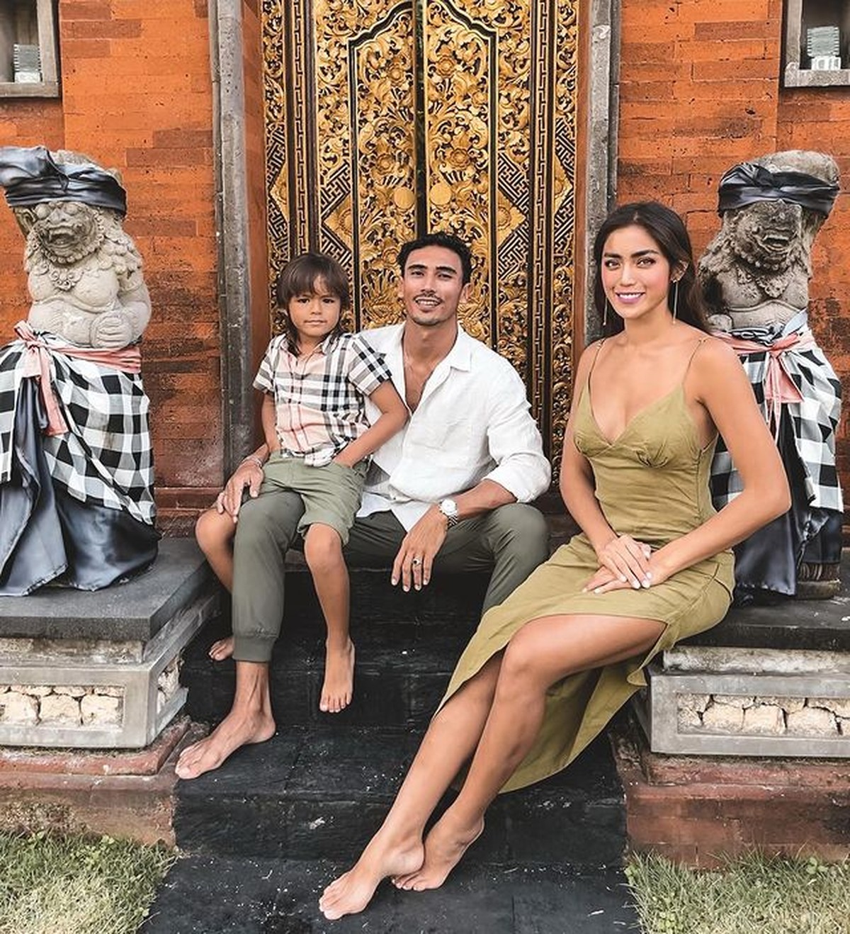 Jedar dan Vincent tampak semakin mesra namun sampai saat ini status hubungan mereka masih dipertanyakan&period; Yuk intip potret mereka&excl;