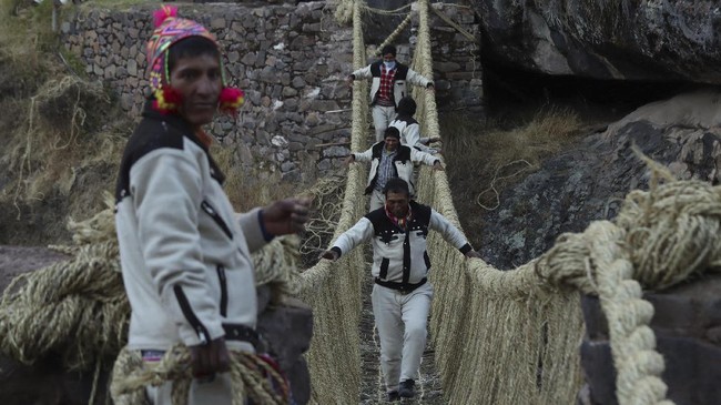 FOTO: Keajaiban Jembatan Tenun di Peru