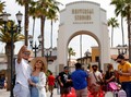Ceria California Sambut Pencabutan Pembatasan Covid
