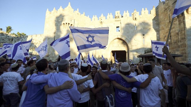 Menteri Kawasan Regional Israel, Issawi Frej mengklaim Arab Saudi bakal menandatangani perjanjian baru untuk memperbaiki hubungan diplomatik.