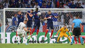 FOTO: Drama Prancis vs Jerman, Gol Bunuh Diri dan 2 Dianulir