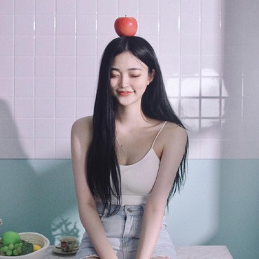 Jadi BJ Seksi di Usia Muda, Somyi eks DIA Tuai Kontroversi