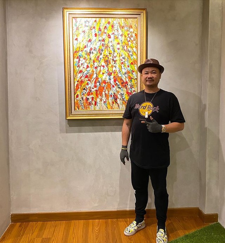 Seorang pengusaha viral karena beri Lesti dan Billar hadiah berupa mobil mewah. Yuk kita intip siapa sosok Basuki Surodjo!