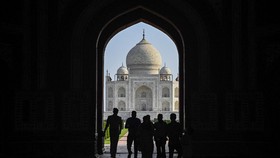 Turis Bervaksin Sudah Boleh Wisata Lagi di India