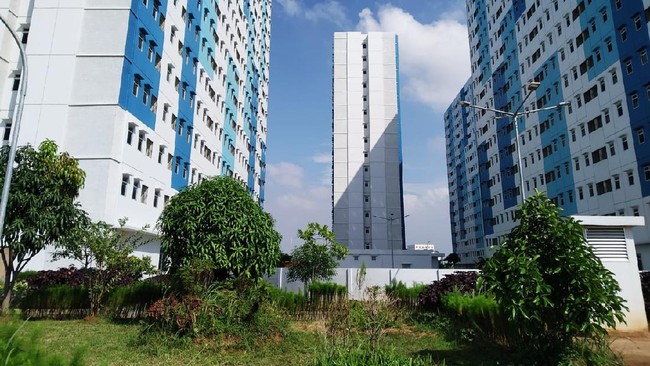 Rusun Nagrak Cilincing mencatat per hari ini di Tower 2 dan 3 sudah terisi pasien rawat inap 1.157 orang, terdiri dari 674 Pria, 483 perempuan.