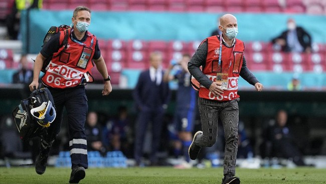 Anders Boesen, salah satu dokter timnas Denmark yang memberi pertolongan pertama ke Christian Eriksen ternyata mantan pebulutangkis dunia.