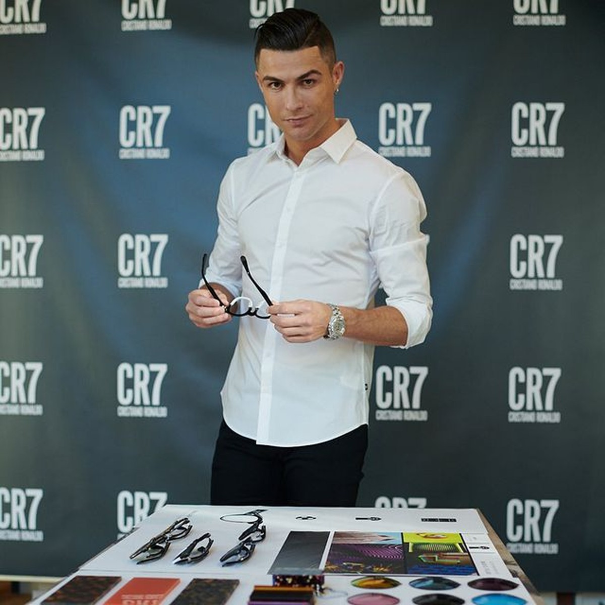 Ulah Cristiano Ronaldo yang Bikin Coca-cola Rugi Besar