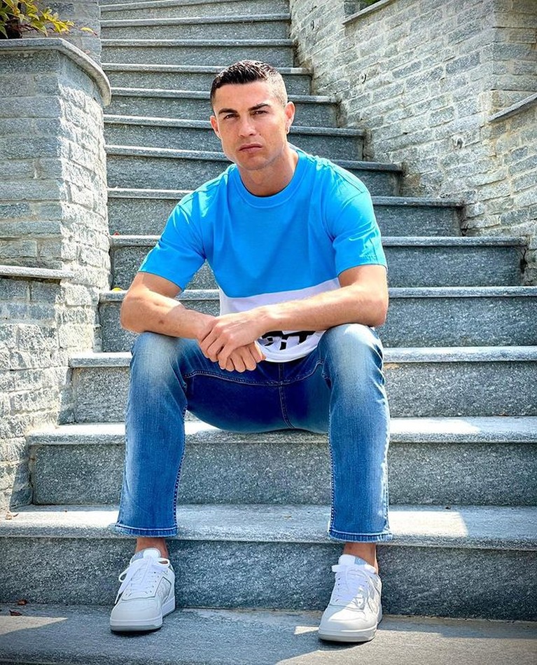 Ulah Cristiano Ronaldo yang Bikin Coca-cola Rugi Besar Ulah Cristiano Ronaldo yang Bikin Coca-cola Rugi Besar