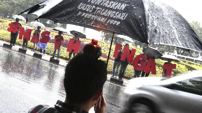 Pemerintah Jokowi dinilai selama ini tidak memihak kepada korban atas kasus pelanggaran HAM berat, Talangsari, Lampung, 7 Februari 1989 silam.