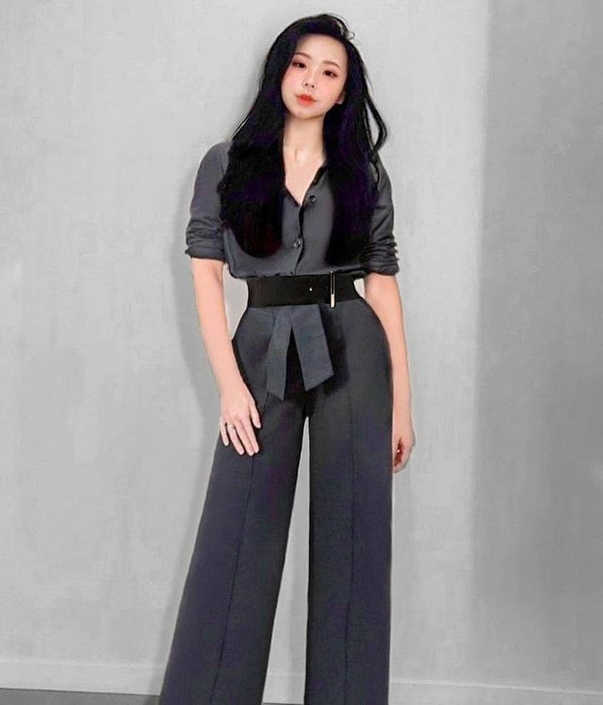 Seorang wanita yang bernama Bellahwa viral di TikTok karena mengaku nyaman berhijab padahal memeluk Nasrani&period; Yuk kita intip potretnya&excl;