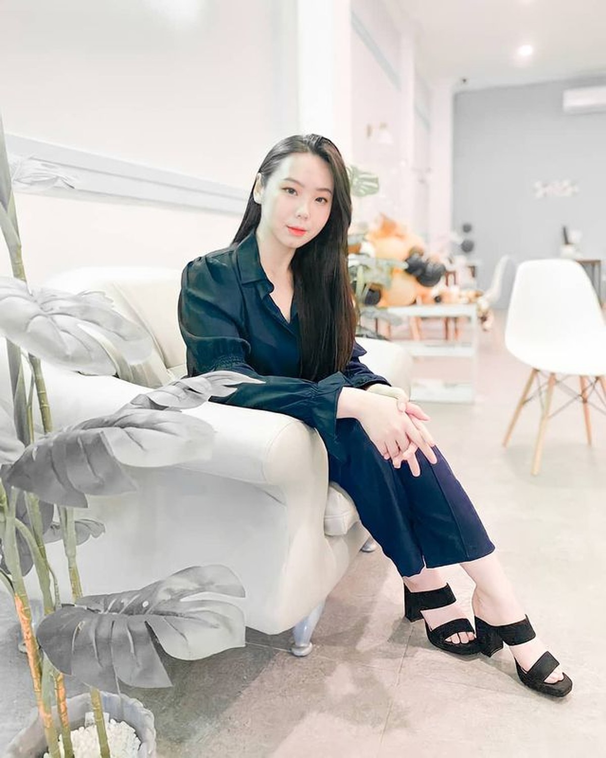 Seorang wanita yang bernama Bellahwa viral di TikTok karena mengaku nyaman berhijab padahal memeluk Nasrani&period; Yuk kita intip potretnya&excl;