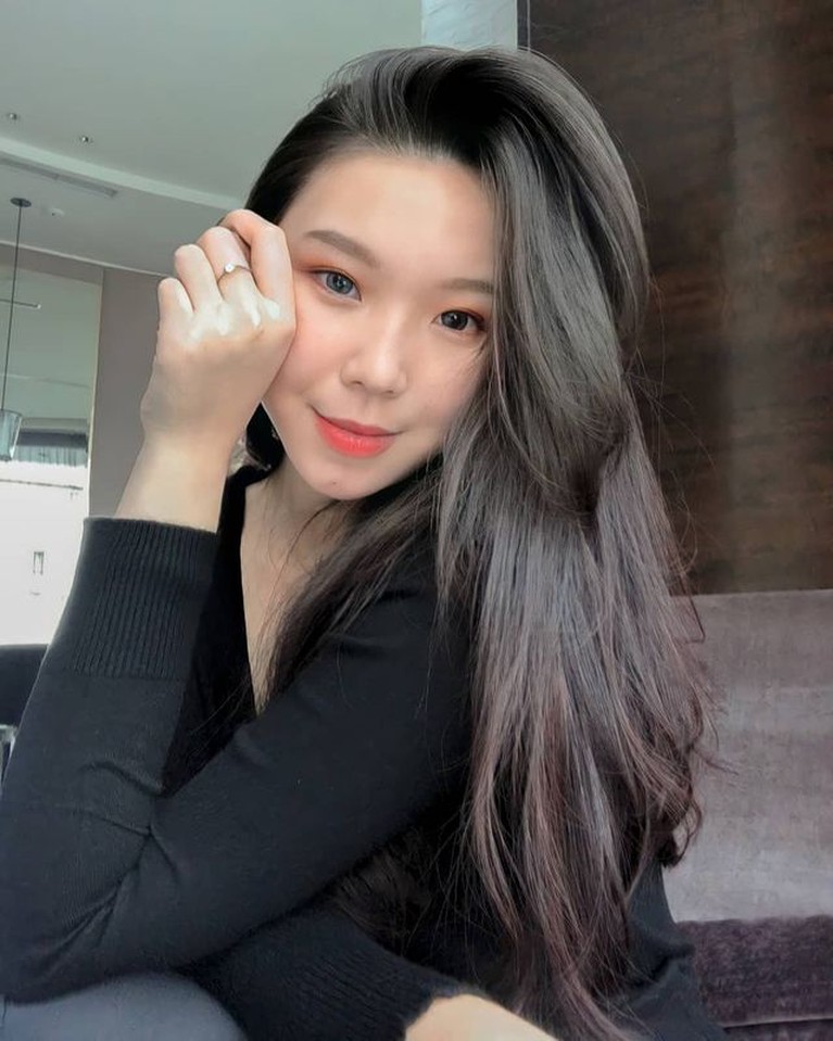 Bellahwa Penganut Nasrani Viral TikTok yang Ngaku Nyaman Berhijab Seorang wanita yang bernama Bellahwa viral di TikTok karena mengaku nyaman berhijab padahal memeluk Nasrani. Yuk kita intip potretnya!