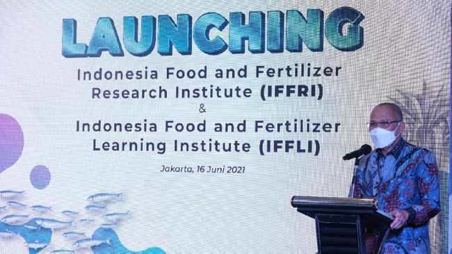 BUMN dan BUMN Pangan Luncurkan Learning & Research Institute BULOG bersama BUMN Klaster Pangan dan Pupuk sepakat membangun kolaborasi riset dan pengembangan talenta dengan Learning & Research Institute.