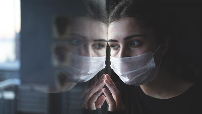 Berikut panduan pertolongan pertama pada pasien Covid-19 bergejala.