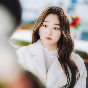 Kang Mina Bikin Kim Do Wan Terusik di Drama 'My Roommate Is A Gumiho'