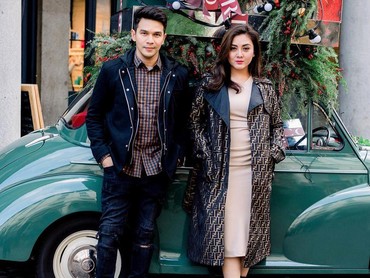 img-title Ijonk-Dhena Nikah Kristen dan Cerai Islam VS Gaun Menerawang Vanessa Hudgens