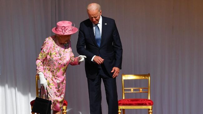 Joe Biden prays for Queen Elizabeth II’s recovery