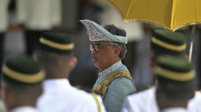 Raja Malaysia dilaporkan memanggil 114 anggota parlemen untuk memastikan dukungan mereka terhadap Ismail Sabri Yaakob sebagai PM baru.