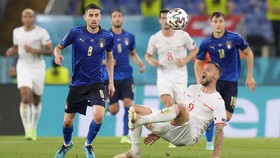 Highlights 3 Gol Italia vs Swiss di Mola, Tonton di Sini