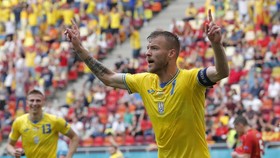 Yarmolenko Segera Bertemu Keluarga yang Mengungsi dari Ukraina