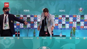VIDEO: Locatelli Ikuti Ronaldo 'Singkirkan' Coca-cola di Euro