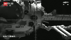 VIDEO: Detik-detik Roket China Shenzhou-12 Docking ke Tianhe
