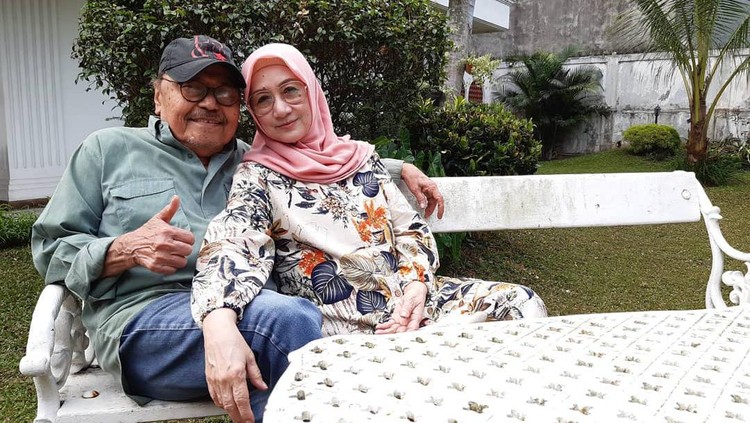 Titiek Sandhora dan Muchsin Alatas