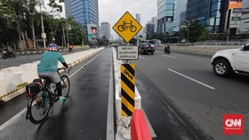 FOTO: Jalur Sepeda Sudirman-Thamrin Terancam Dibongkar