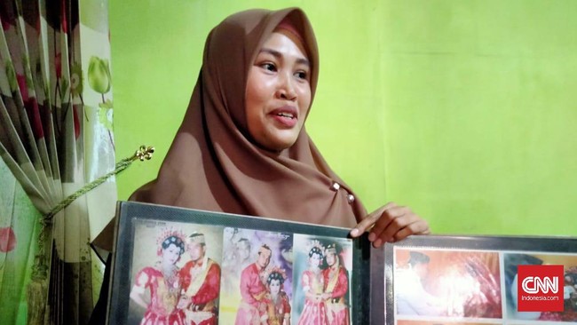Nurliah (30) selama empat bulan tak mendapatkan nafkah dari suami, Amir Hamzah yang terombang-ambing di lautan bersama 20 ABK KM Ocean Star di Laut Timor Leste.